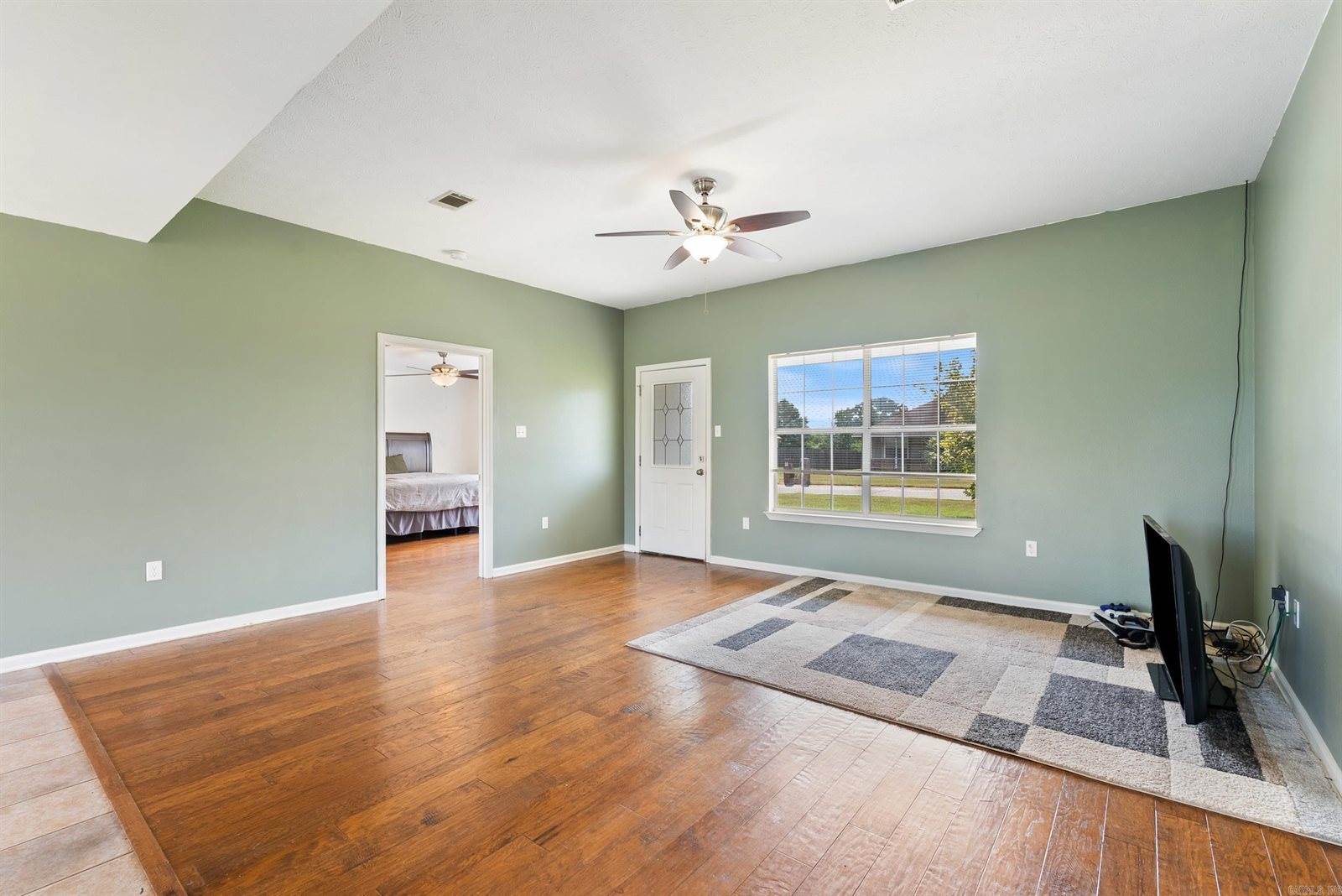 4 Hawk Drive, Vilonia, AR 72173