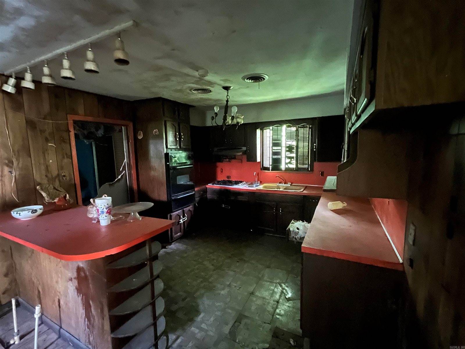 617 N Hickory, North Little Rock, AR 72114