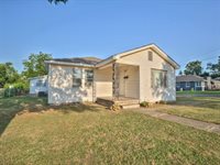 1730 North Park Avenue, Shawnee, OK 74804