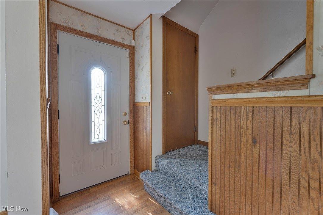 9897 Struthers Road, New Middletown, OH 44442