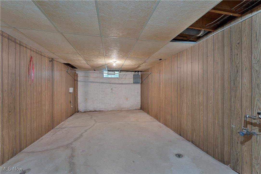 9897 Struthers Road, New Middletown, OH 44442