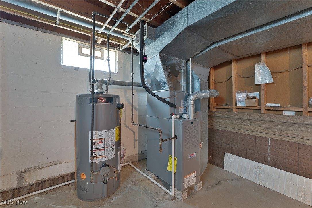 9897 Struthers Road, New Middletown, OH 44442