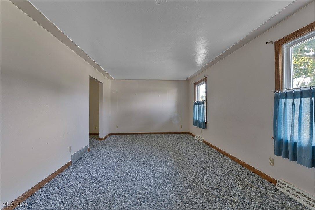 9897 Struthers Road, New Middletown, OH 44442