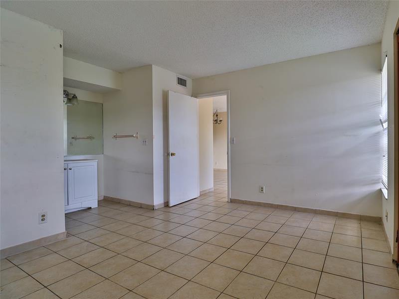 9930 Twin Lakes DR 7-L, #7-L, Coral Springs, FL 33071