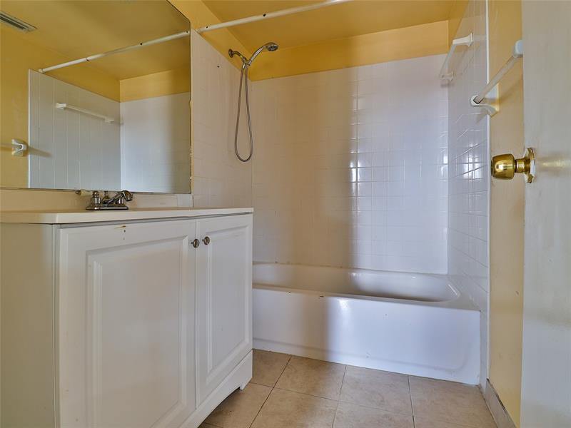 9930 Twin Lakes DR 7-L, #7-L, Coral Springs, FL 33071