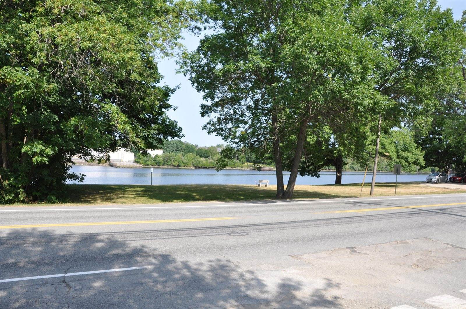 370 South Main Street, Brewer, ME 04412