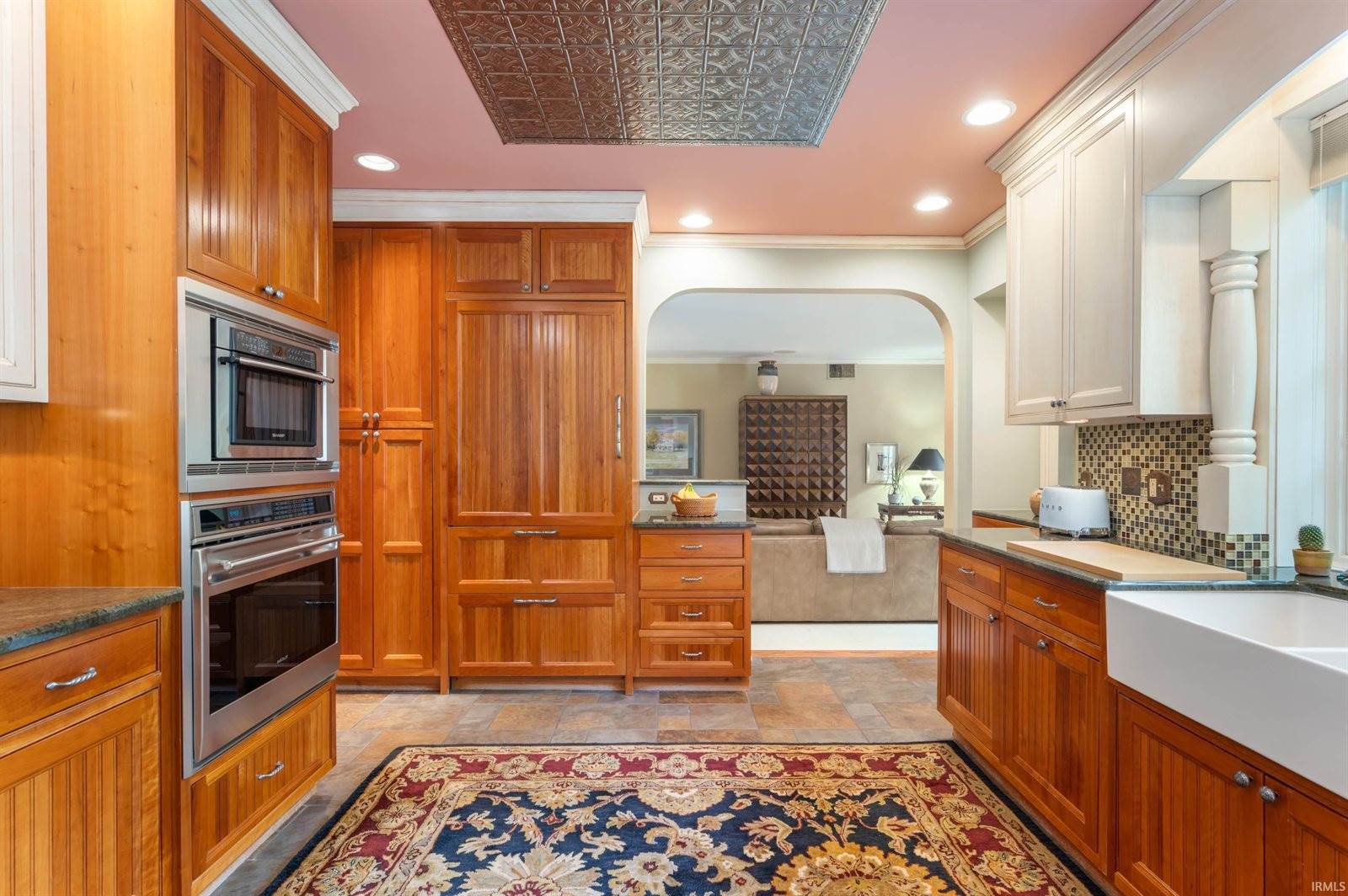 1004 N Meadow Lane, Muncie, IN 47304