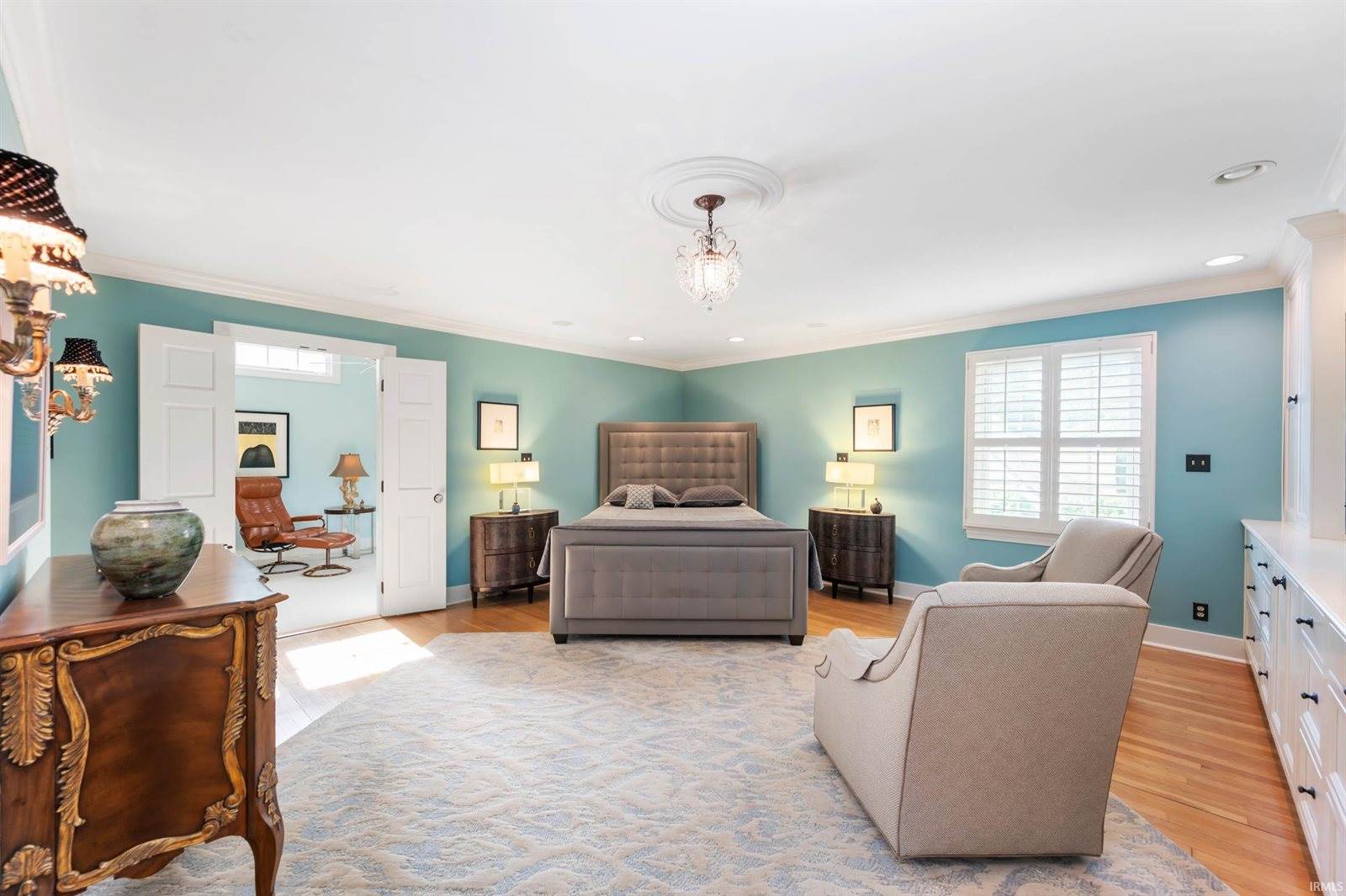 1004 N Meadow Lane, Muncie, IN 47304