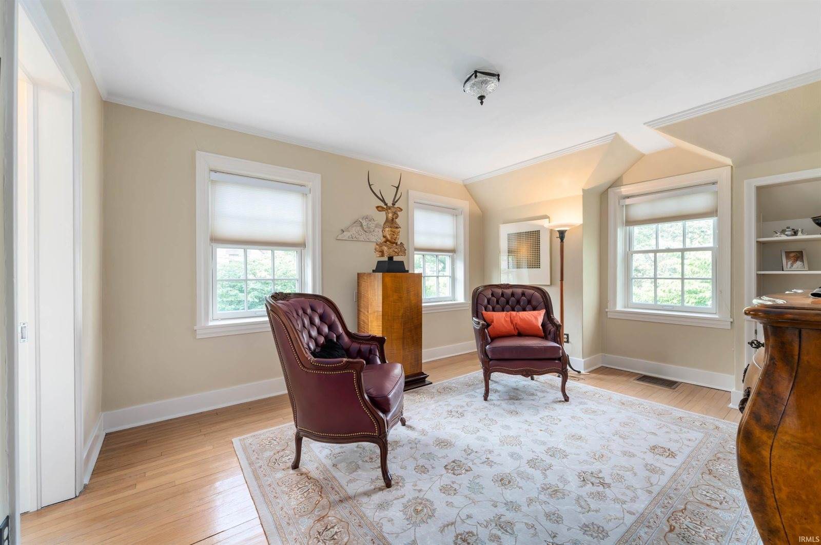 1004 N Meadow Lane, Muncie, IN 47304