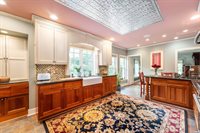 1004 N Meadow Lane, Muncie, IN 47304