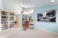 1004 N Meadow Lane, Muncie, IN 47304