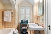 1004 N Meadow Lane, Muncie, IN 47304