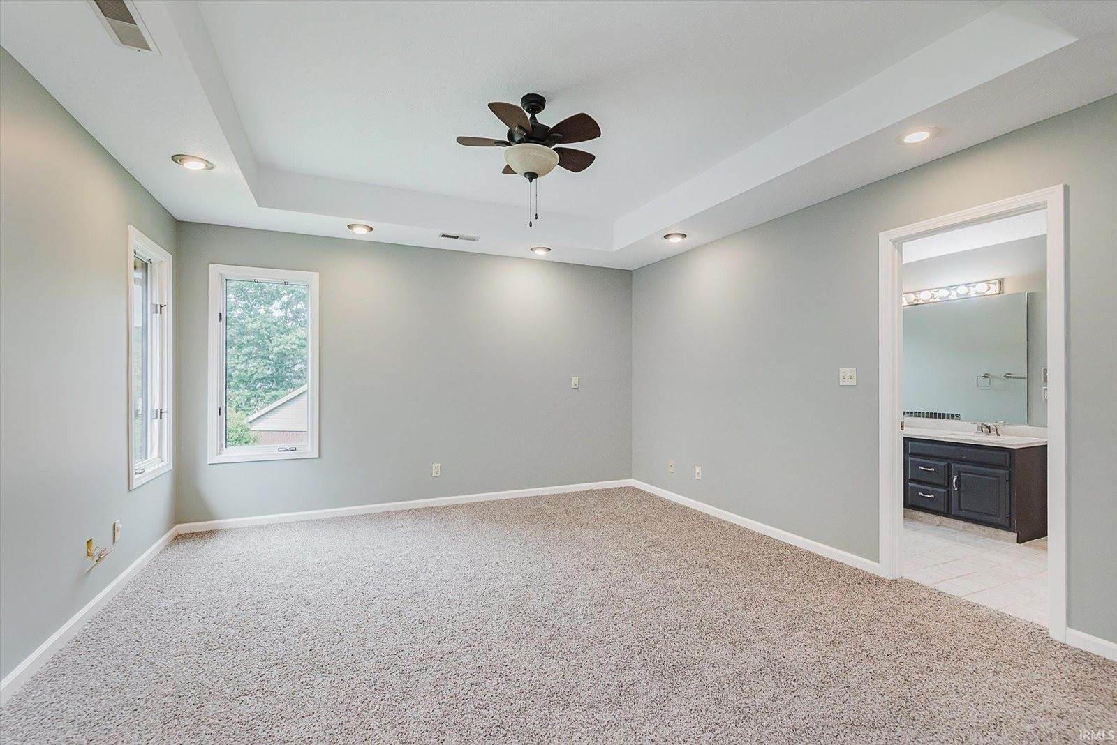 5205 W Tamarac Drive, Muncie, IN 47304