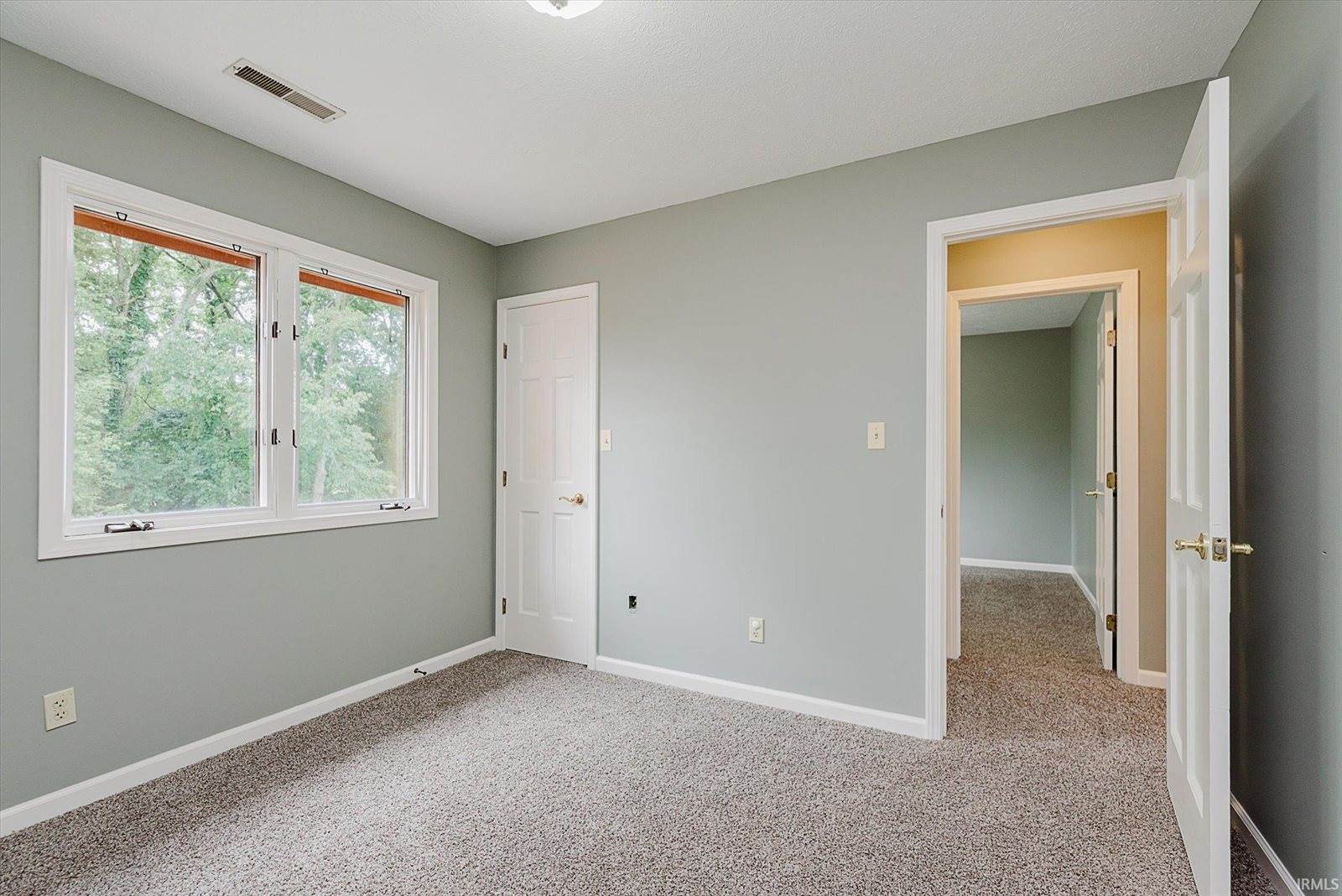 5205 W Tamarac Drive, Muncie, IN 47304