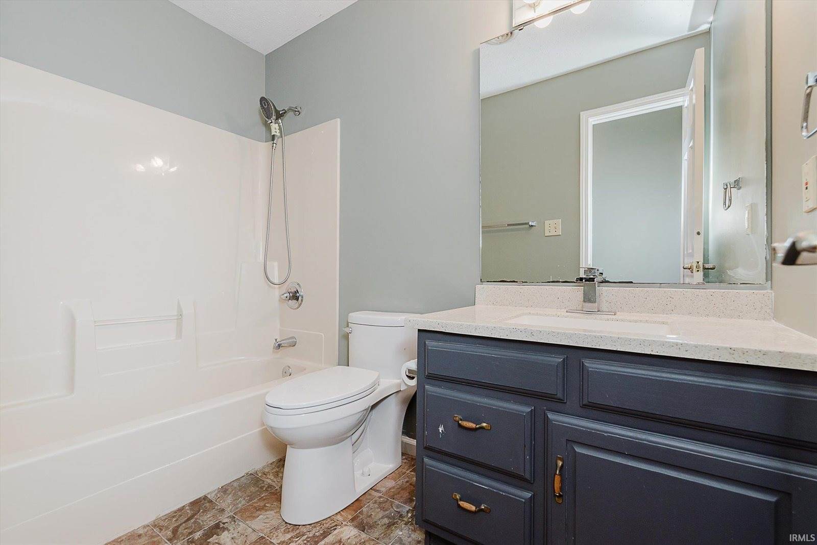 5205 W Tamarac Drive, Muncie, IN 47304