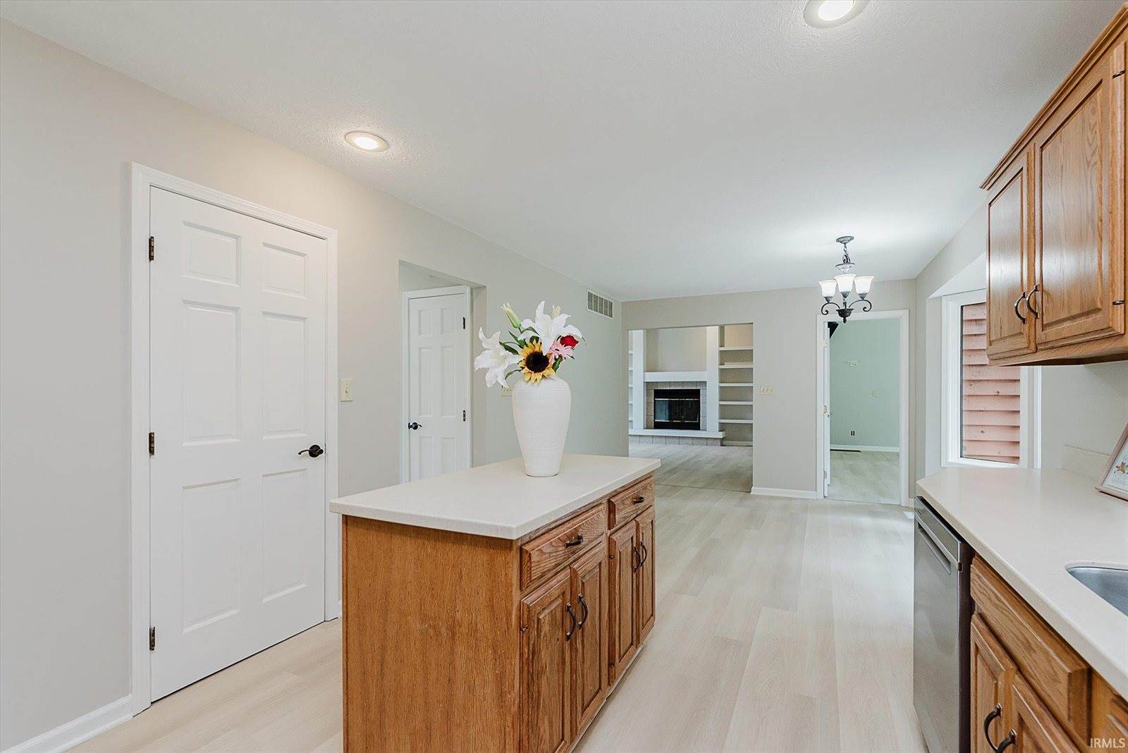 5205 W Tamarac Drive, Muncie, IN 47304