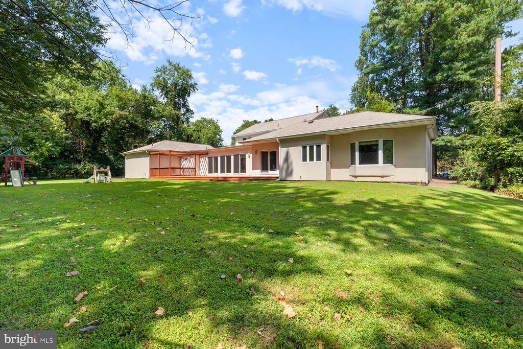 11900 Gainsborough Road, Potomac, MD 20854