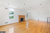 11900 Gainsborough Road, Potomac, MD 20854