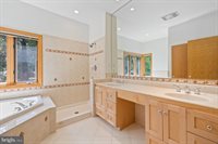 11900 Gainsborough Road, Potomac, MD 20854