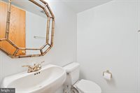 11900 Gainsborough Road, Potomac, MD 20854