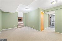 11900 Gainsborough Road, Potomac, MD 20854