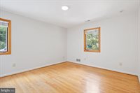 11900 Gainsborough Road, Potomac, MD 20854