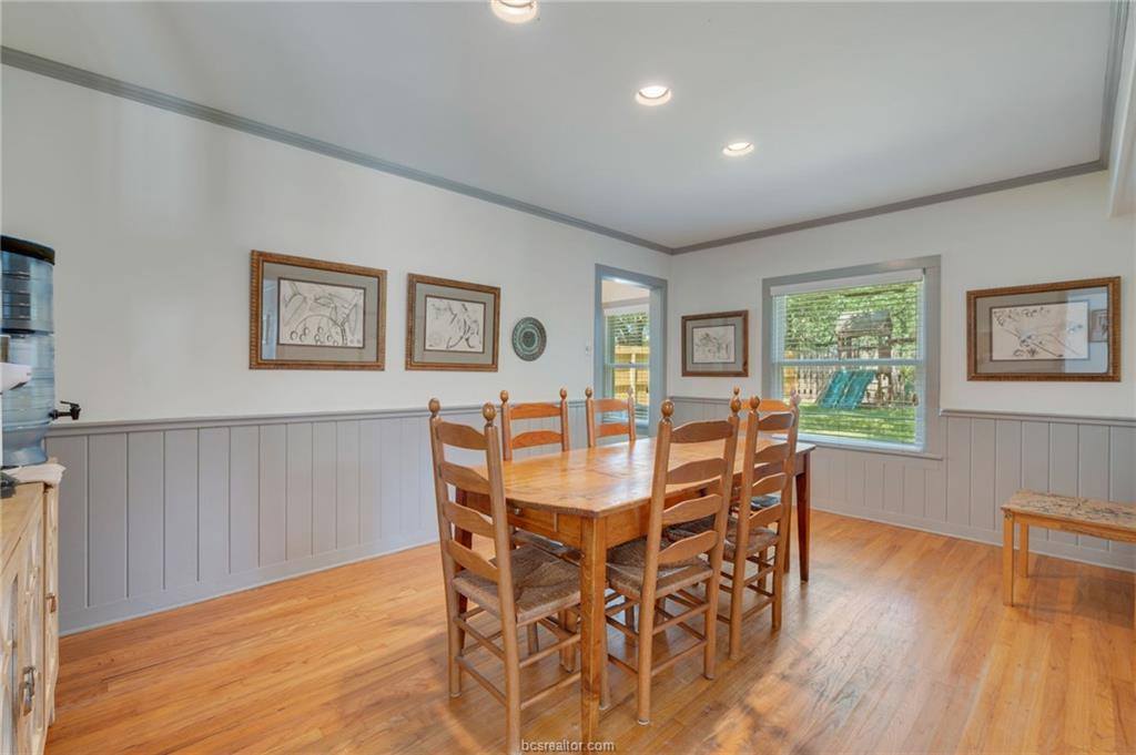 910 East 32nd Street, Bryan, TX 77803