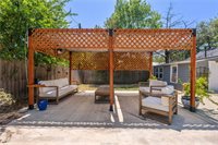 910 East 32nd Street, Bryan, TX 77803