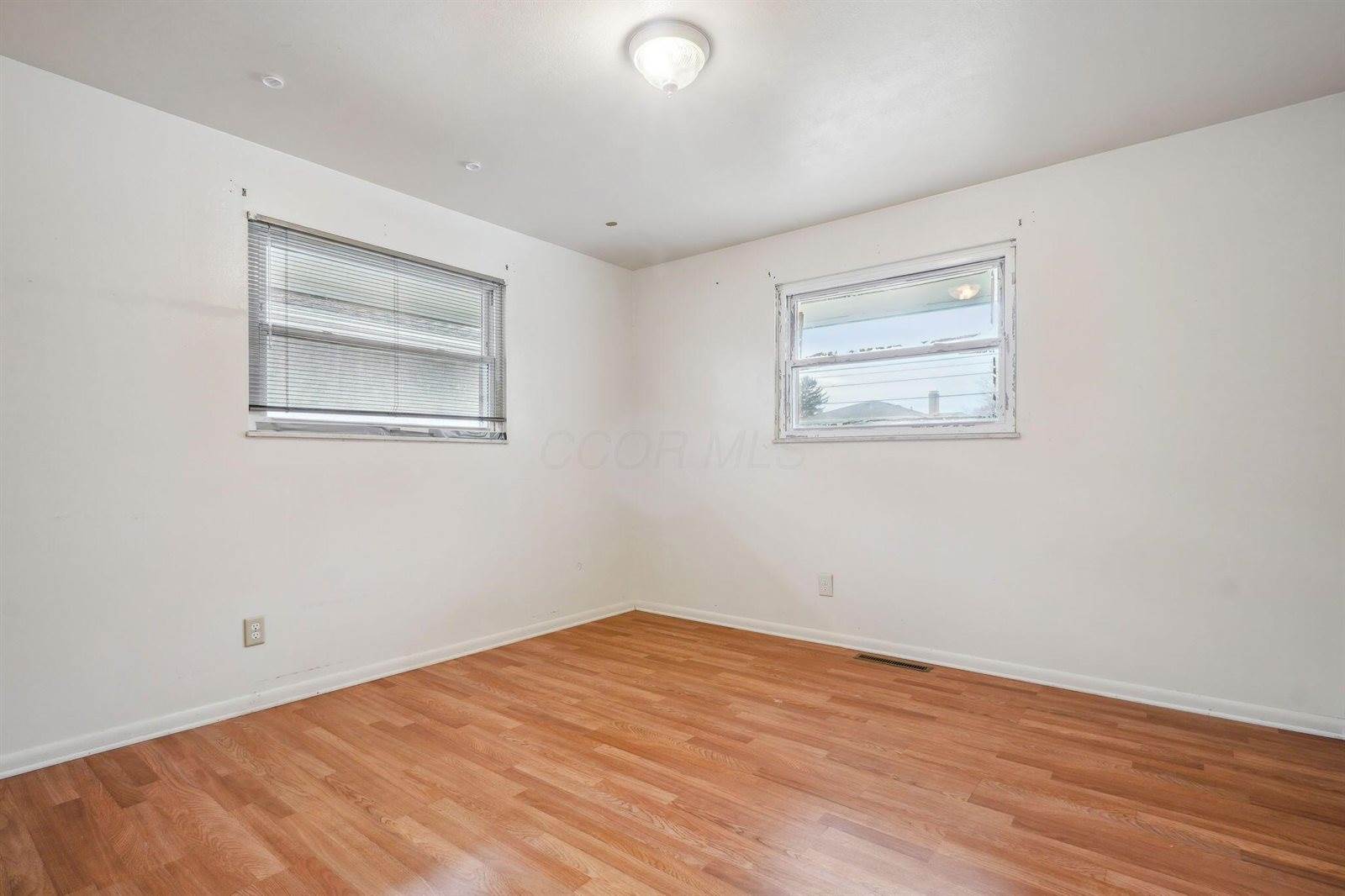 1291 Pierce Avenue, Columbus, OH 43227