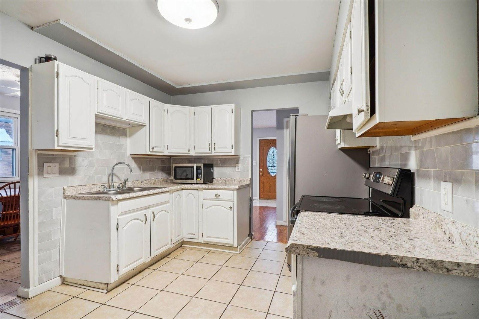 1291 Pierce Avenue, Columbus, OH 43227