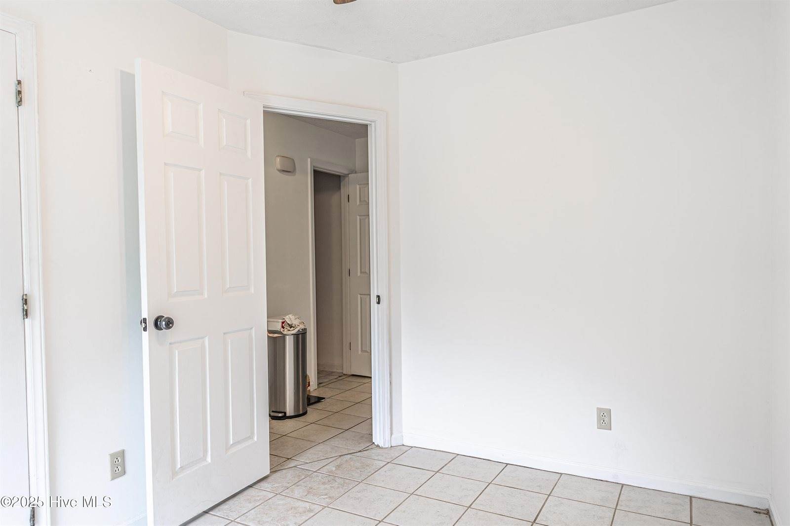 207 Whitechapel Lane, Raeford, NC 28376