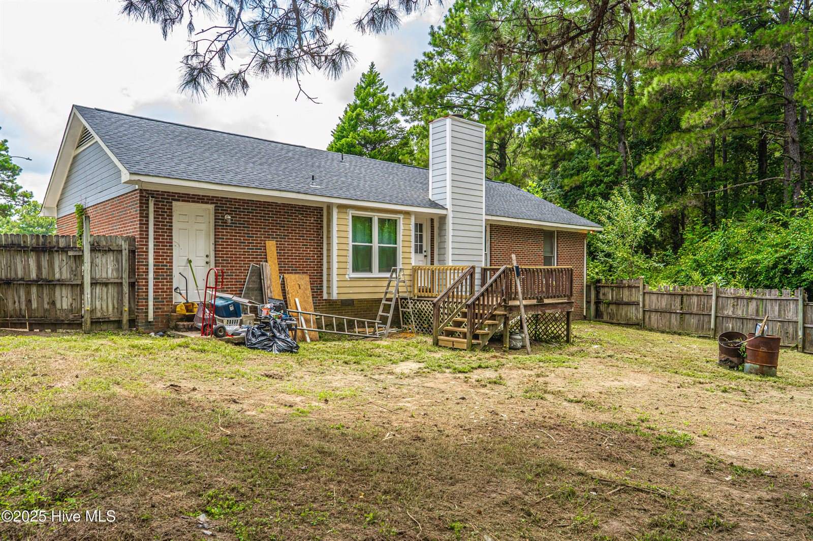207 Whitechapel Lane, Raeford, NC 28376