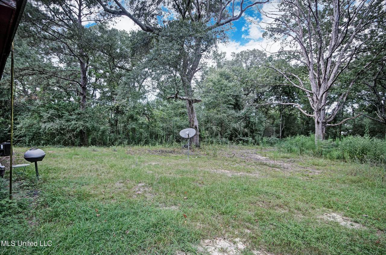 152 Dewitt Flynt Road, Mendenhall, MS 39114