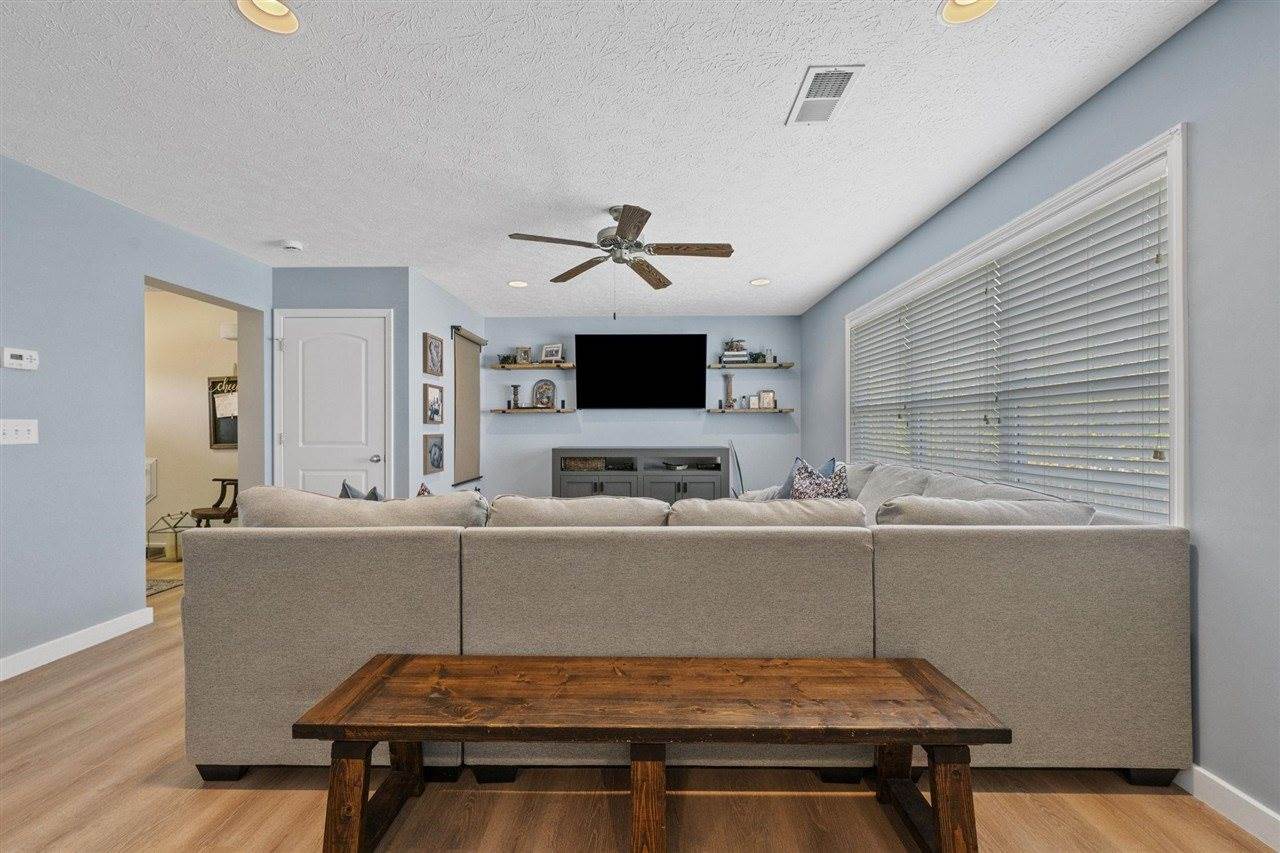 1059 Chicory Way, Bowling Green, KY 42104