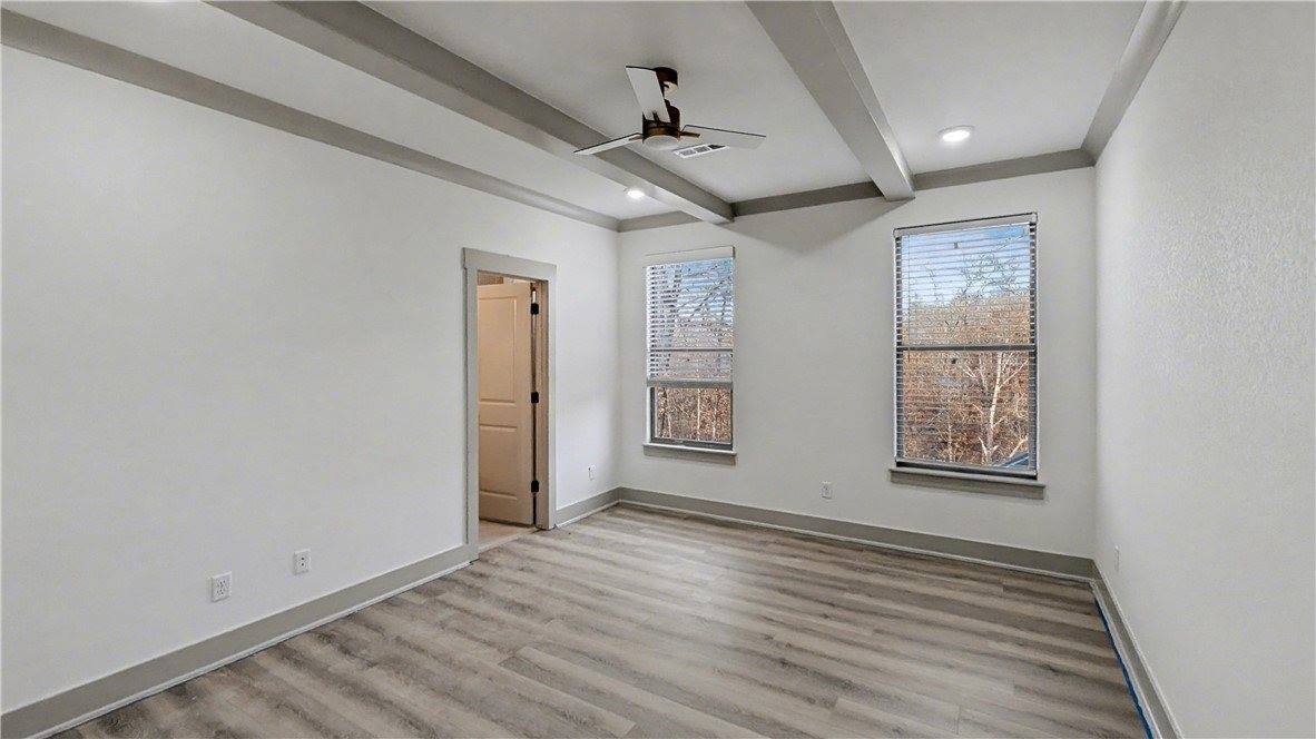 11 Staines Lane, Bella Vista, AR 72715