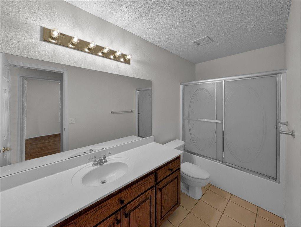 107 Birch Street, Centerton, AR 72719