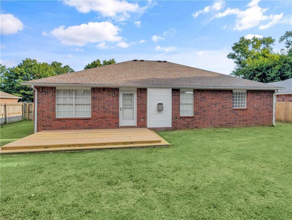 107 Birch Street, Centerton, AR 72719