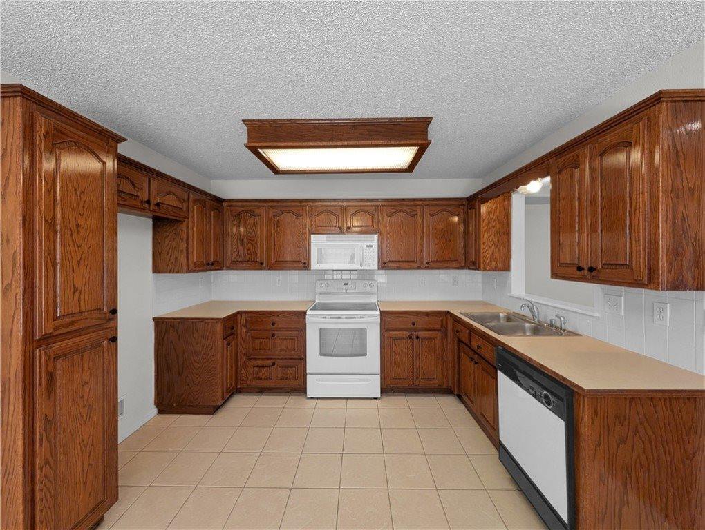 107 Birch Street, Centerton, AR 72719