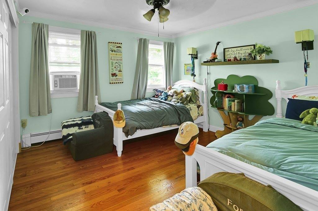 19 Locust Street, Westfield, MA 01085