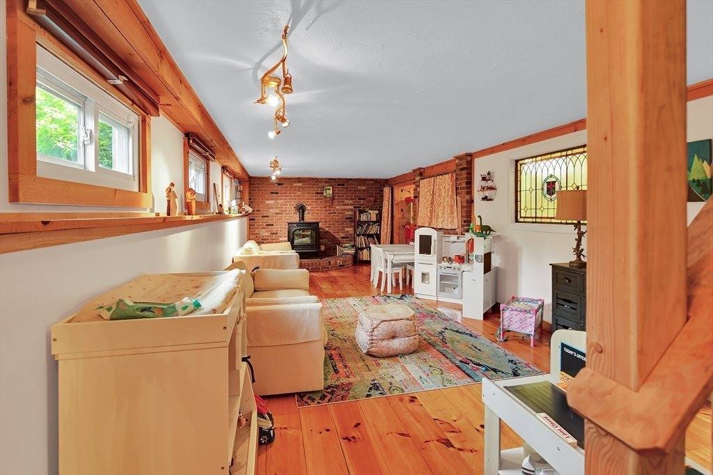 19 Locust Street, Westfield, MA 01085