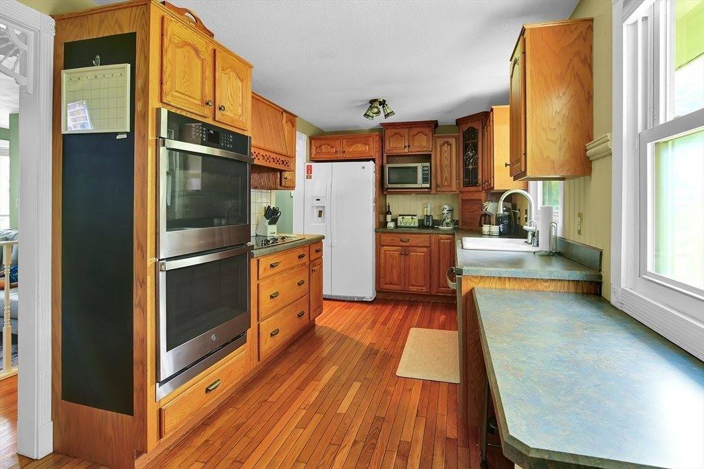 19 Locust Street, Westfield, MA 01085