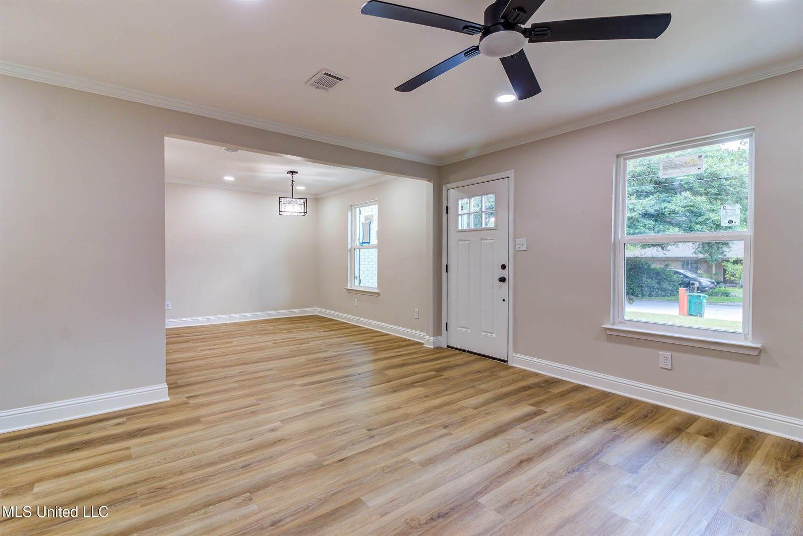 119 West Chipwood Drive, Gulfport, MS 39503