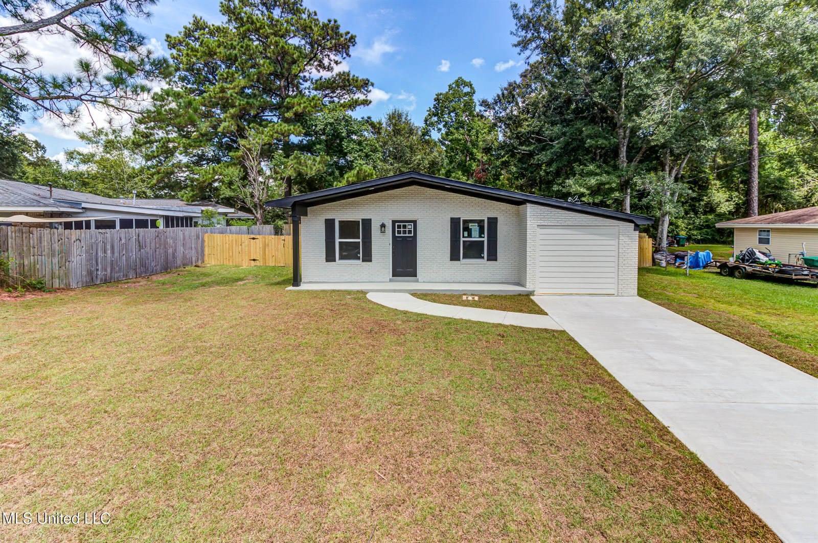 119 West Chipwood Drive, Gulfport, MS 39503