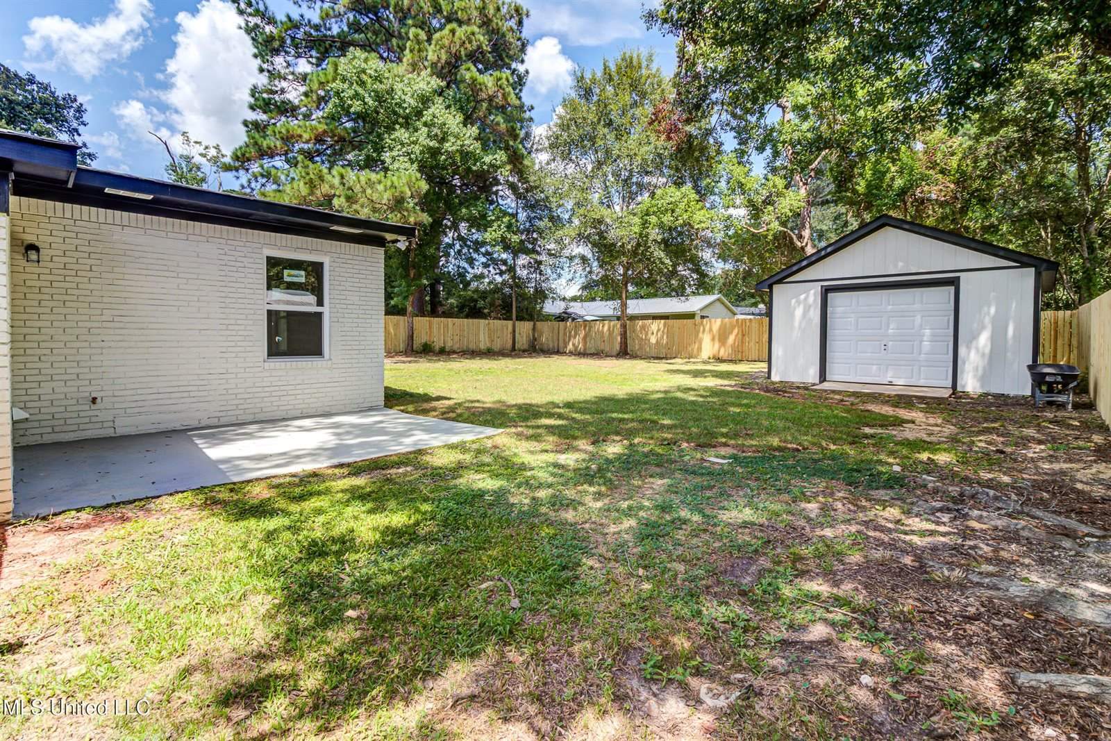119 West Chipwood Drive, Gulfport, MS 39503