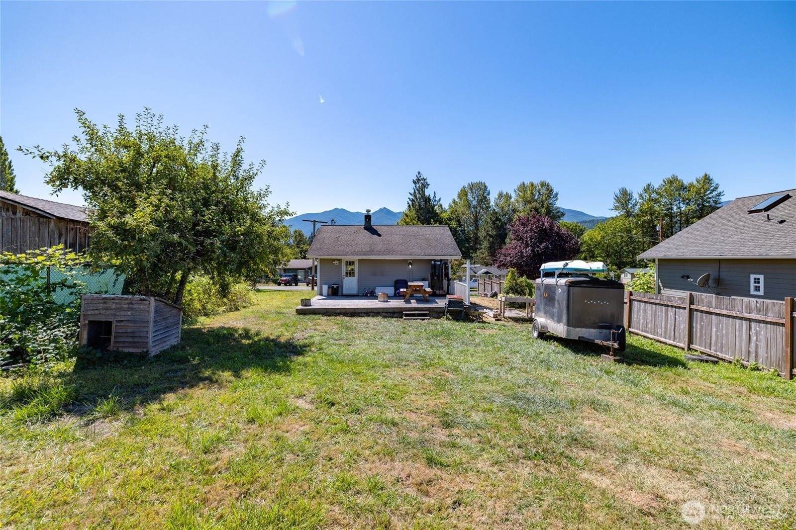 45185 Duffy Street, Concrete, WA 98237