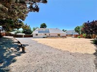 280 Karnak Circle, Sparks, NV 89441