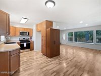 280 Karnak Circle, Sparks, NV 89441