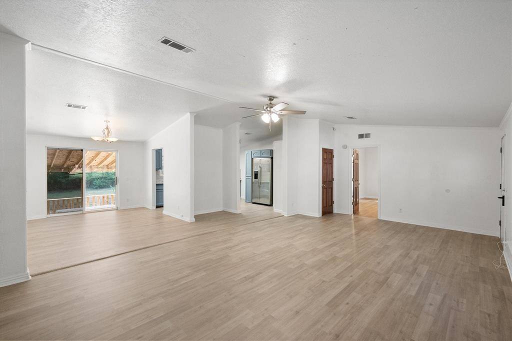 6217 Baker Lane, Alvarado, TX 76009