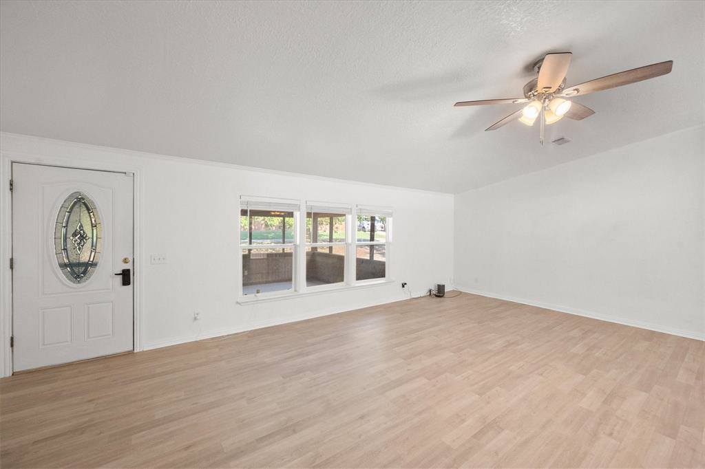 6217 Baker Lane, Alvarado, TX 76009