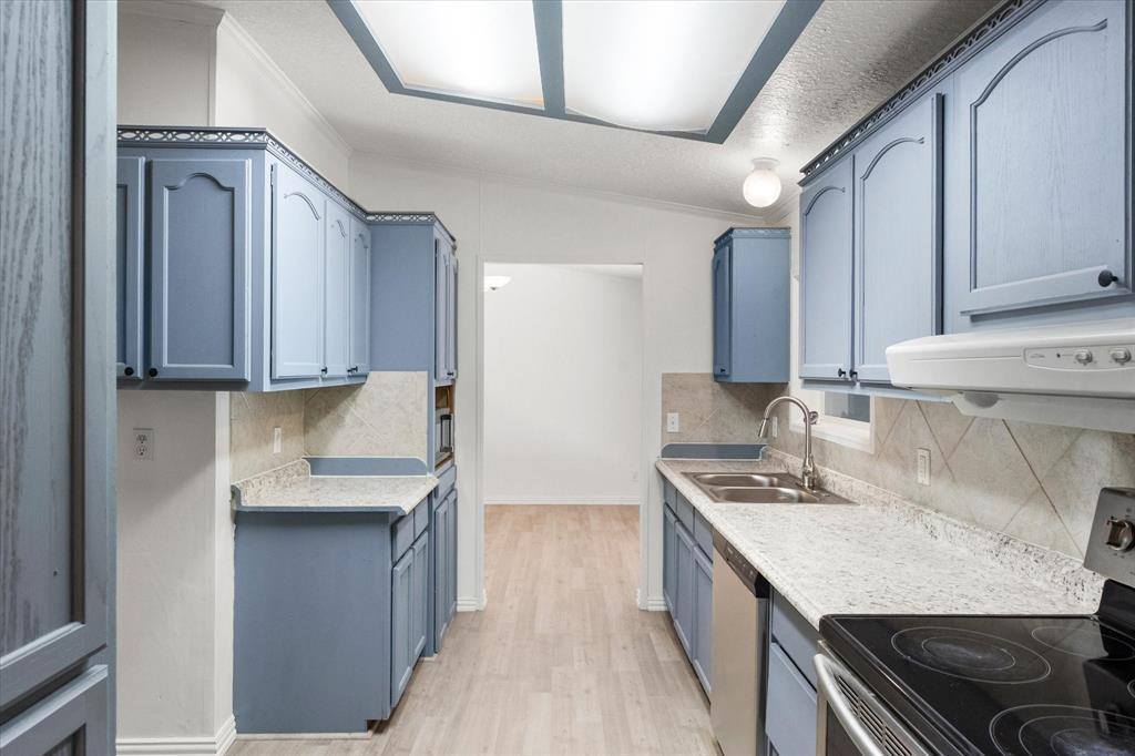 6217 Baker Lane, Alvarado, TX 76009